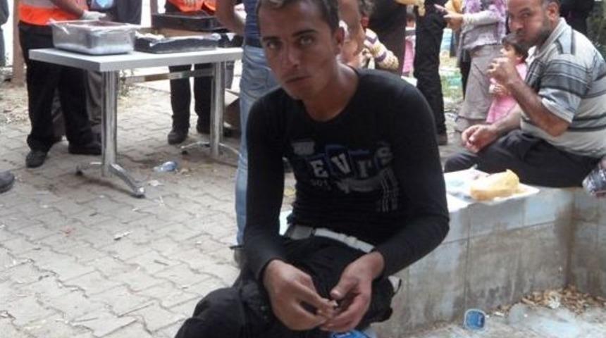 Kimse Yok Mu Cizre'de 100 Suriyeliye Yemek Dağıttı