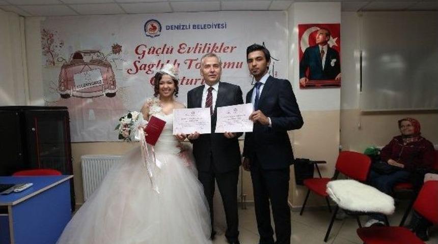 Evlilik Okulu Yeni Mezunlarını Verdi