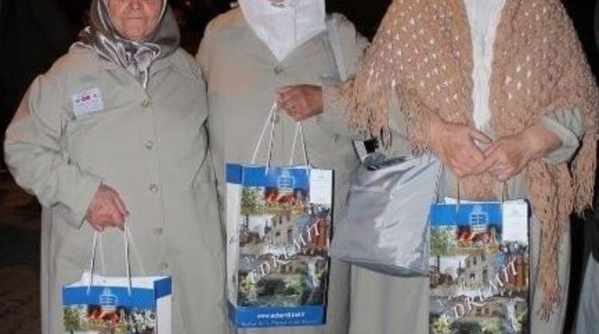 Hacı Adayları Dualarla Kutsal Topraklara Yolcu Edildi