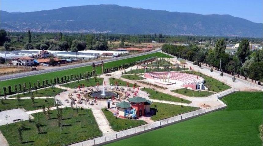 4,5 Yılda Simav'a 12 Park