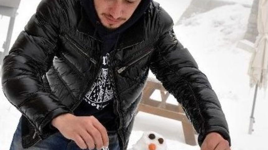 Uludağ'da Kar &Uuml;zerinde Ralli