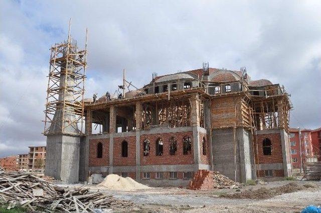 Medine Camii Yardım Bekliyor 1