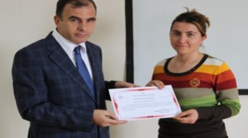 Erzurum'da Yardımcı Sağlık Personeli Eğitimden Ge&ccedil;ti