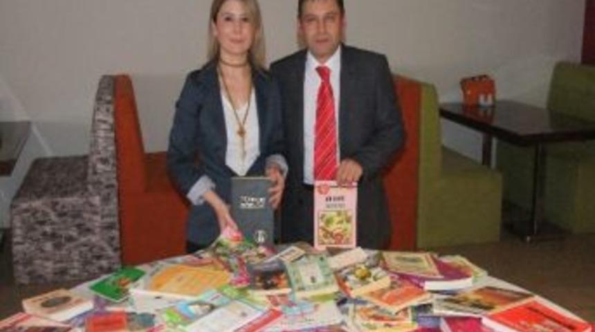 Bafra&rsquo;dan Kocaeli&rsquo;ne Kitap Ve G&ouml;n&uuml;l K&ouml;pr&uuml;s&uuml; Oluştu