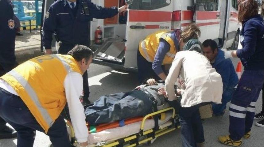 Boz&uuml;y&uuml;k'te Trafik Kazası, 1 Yaralı