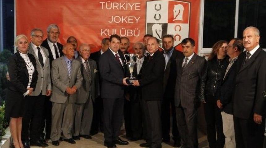 Konak İ&ccedil;in Koştular