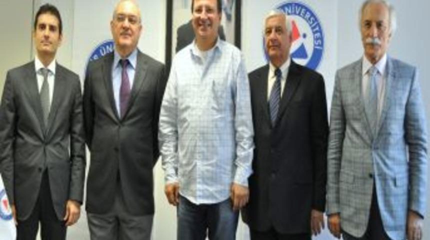 İzmir &Uuml;niversitesi Şehri &Ouml;ne &Ccedil;ıkaracak Projelere Ağırlık Verecek