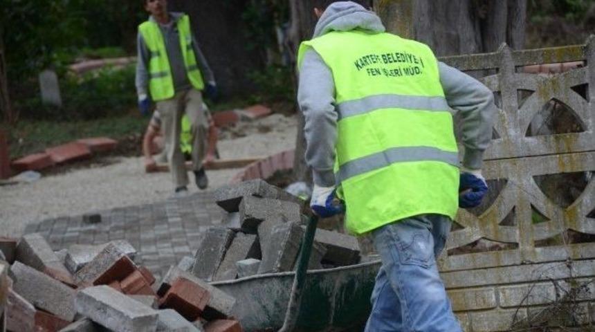 Mezarlık Yoluna Parke D&ouml;şendi