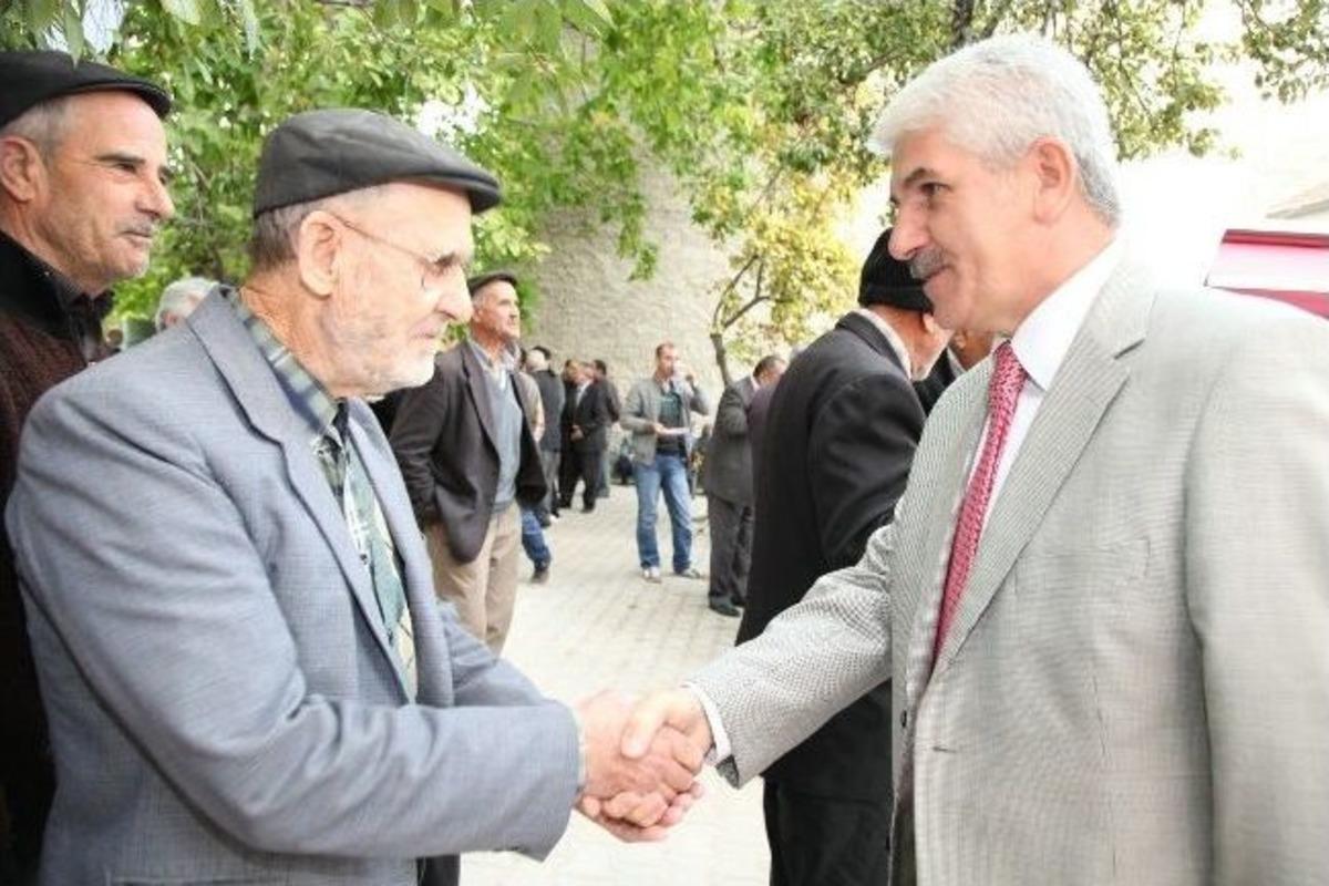Milletvekili Can Ve Başkan Sakallı G&uuml;ndoğdu Mahallesinde