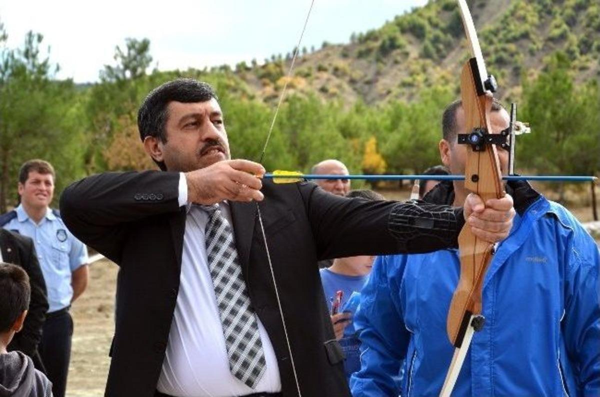 Osmancık Ok&ccedil;uluk Kul&uuml;b&uuml; Renkli G&ouml;steri