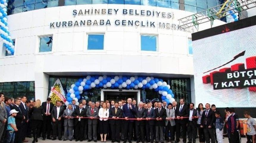 Şahinbey Belediyesi Kurbanbaba Gen&ccedil;lik Merkezi A&ccedil;ıldı