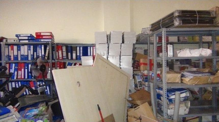 Ankara Emniyeti'nden Ka&ccedil;ak Kitap Ve Cd Operasyonu