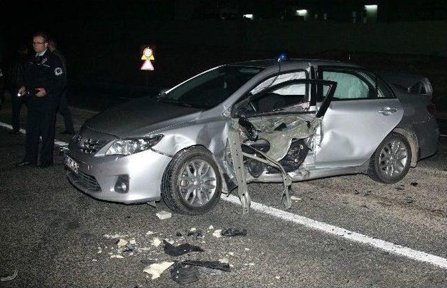 Ak Parti Genel Başkanı Kurtulmuş&rsquo;un Koruma Ekibi Kaza Yaptı: 3 Yaralı 2