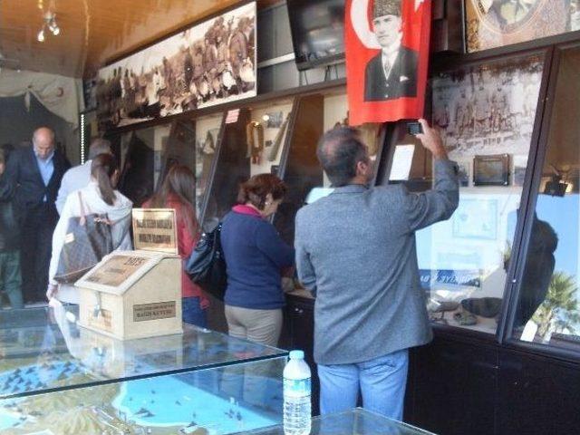 Çanakkale Gezici Tır'ı Karşıyaka'da