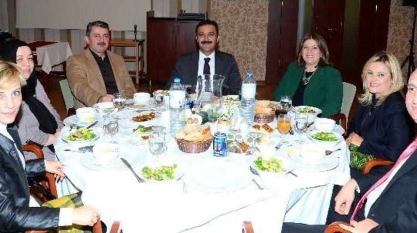 Başkan İsmail Bayram Meclis &Uuml;yeleri İle Bir Araya Geldi