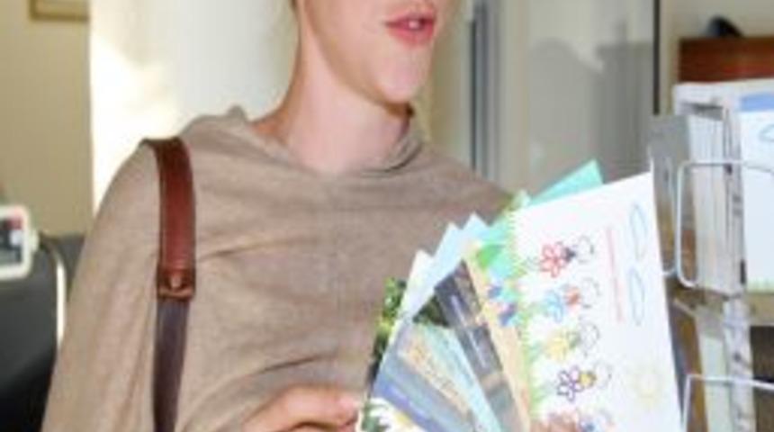 PTT Bayram Kartpostalını &Uuml;cretsiz Veriyor