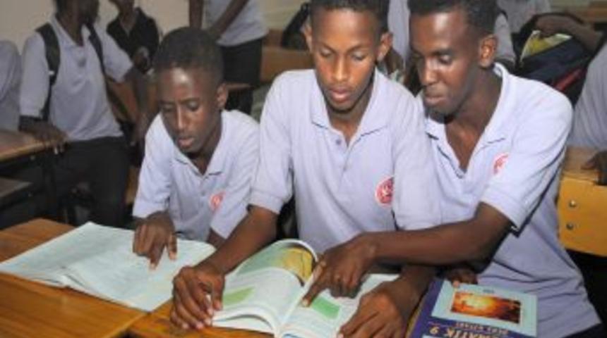 Somalili &Ouml;ğrenciler T&uuml;rk&ccedil;e-Somalice S&ouml;zl&uuml;k Hazırladı