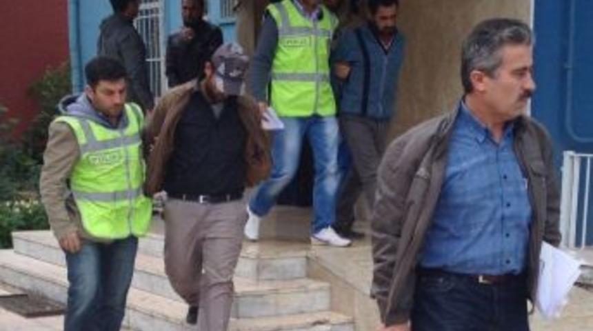 Antika Eşyayı Hurdacıya Satan Hırsızlar Yakalandı