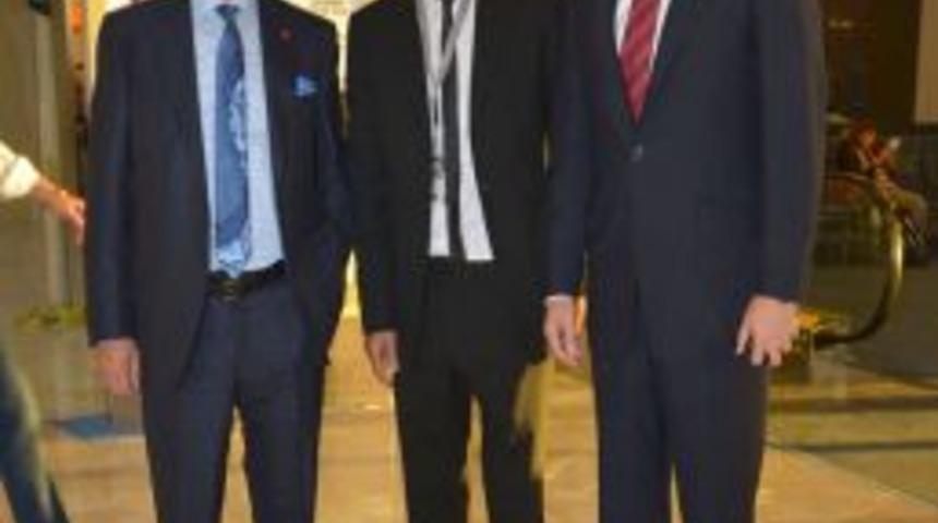 Bakan &Ccedil;ağlayan, Amerika'da T&uuml;rk Mermerini Inceledi