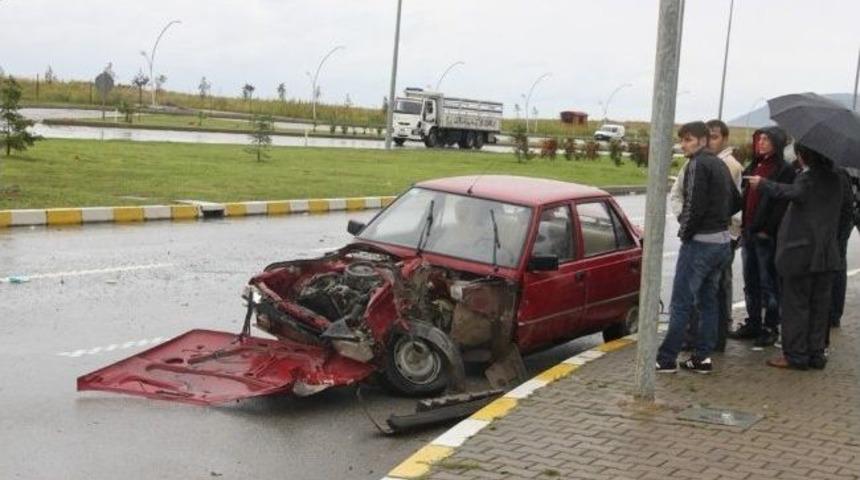 Trabzon&rsquo;da Trafik Kazası: 1 Yaralı