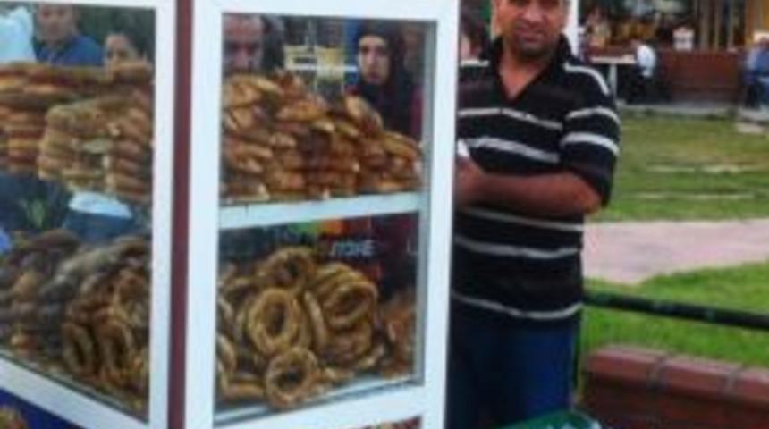 Kendini Ve Kafe Sahibini Yakan Simitçi Hayatını Kaybetti