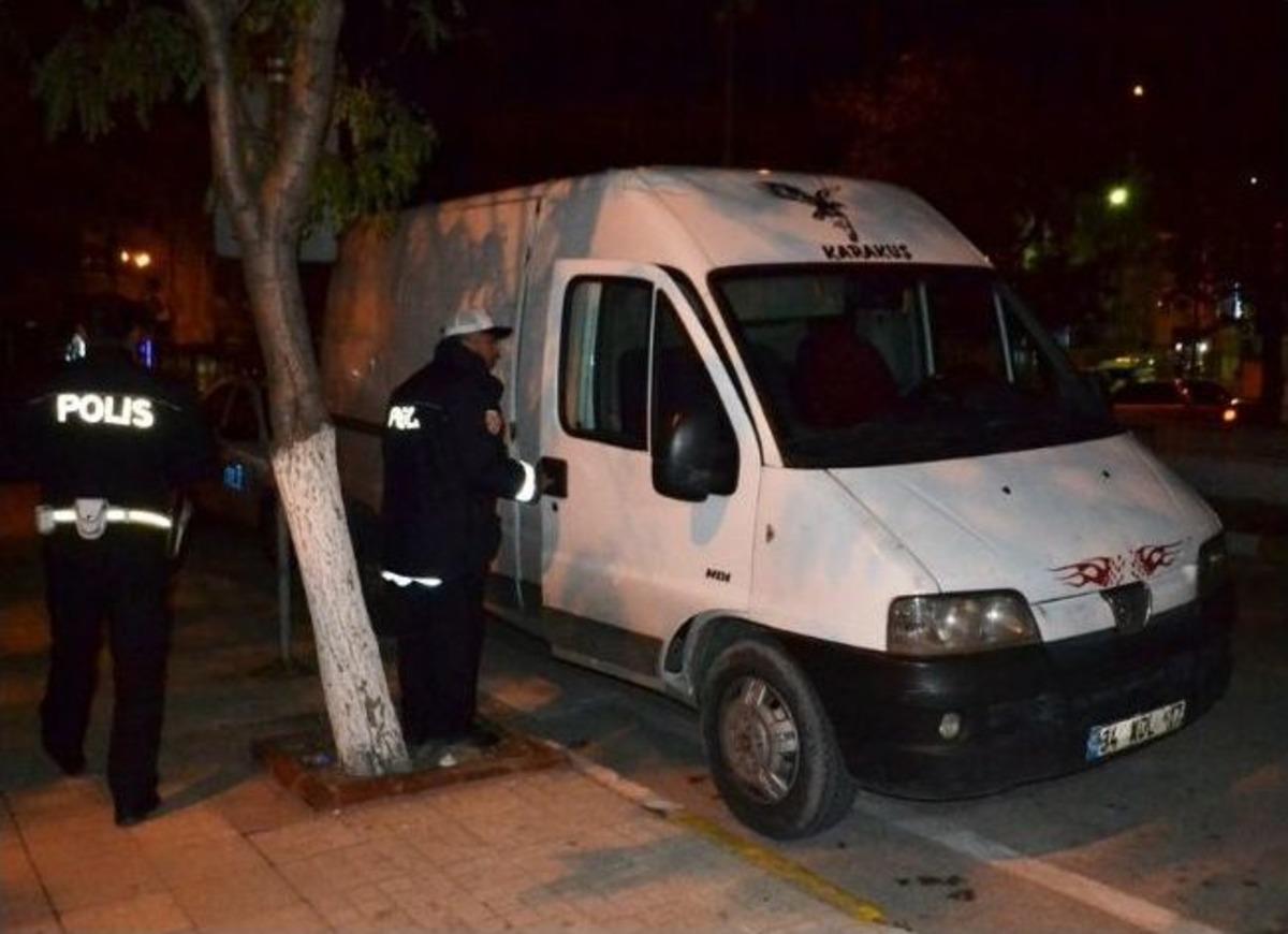 14 Kişilik Minib&uuml;ste 32 M&uuml;lteci Yakalandı