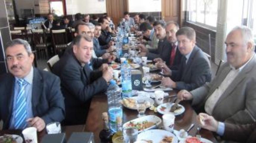 &Ccedil;ine'deki Din G&ouml;revlileri Yemekte Buluştu