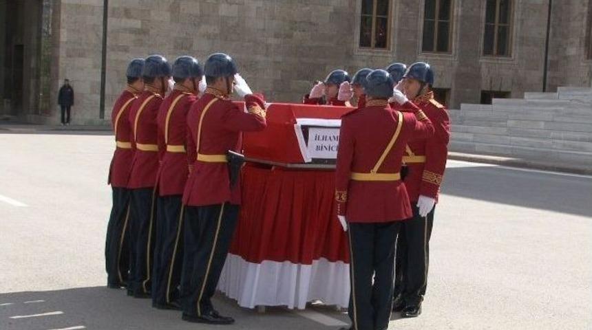 Eski Milletvekili İ&ccedil;in Tbmm&rsquo;de T&ouml;ren