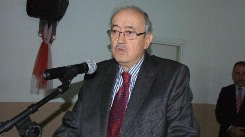 Tayyar Altıkula&ccedil;, Bafra'da Konferans Verdi