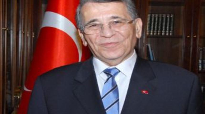 H&uuml;rm&uuml;zl&uuml;: Mutedil Veya Aşırı M&uuml;sl&uuml;manlık Yok, İslam Tek İslam&rsquo;dır