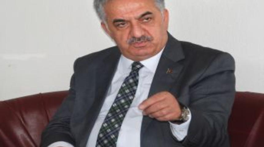 Bakan Yazıcı: Başı Kapamak Dinsel Bir &Ouml;zg&uuml;rl&uuml;ğ&uuml;n Gereği