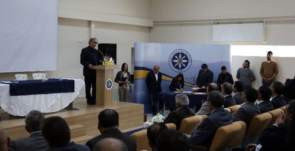 Ar&uuml;&rsquo;de Yeni Lojmanların Anahtar Teslim T&ouml;reni Yapıldı