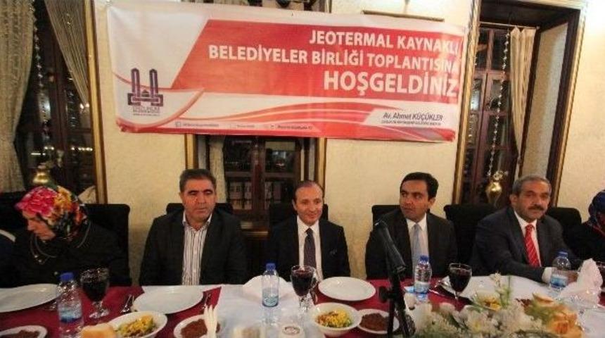 Belediye Başkanları M&uuml;celdili Konağında Buluştu