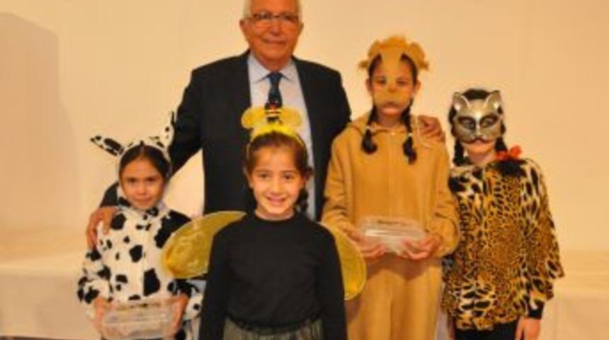 Hayvanlırı sevmeyen  insanları da sevmez