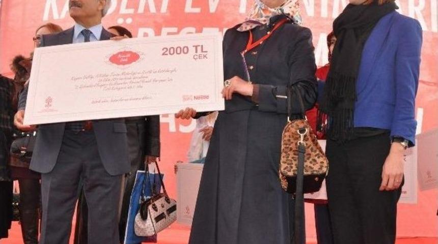 Marifetli Eller &Ouml;d&uuml;llerini Aldı