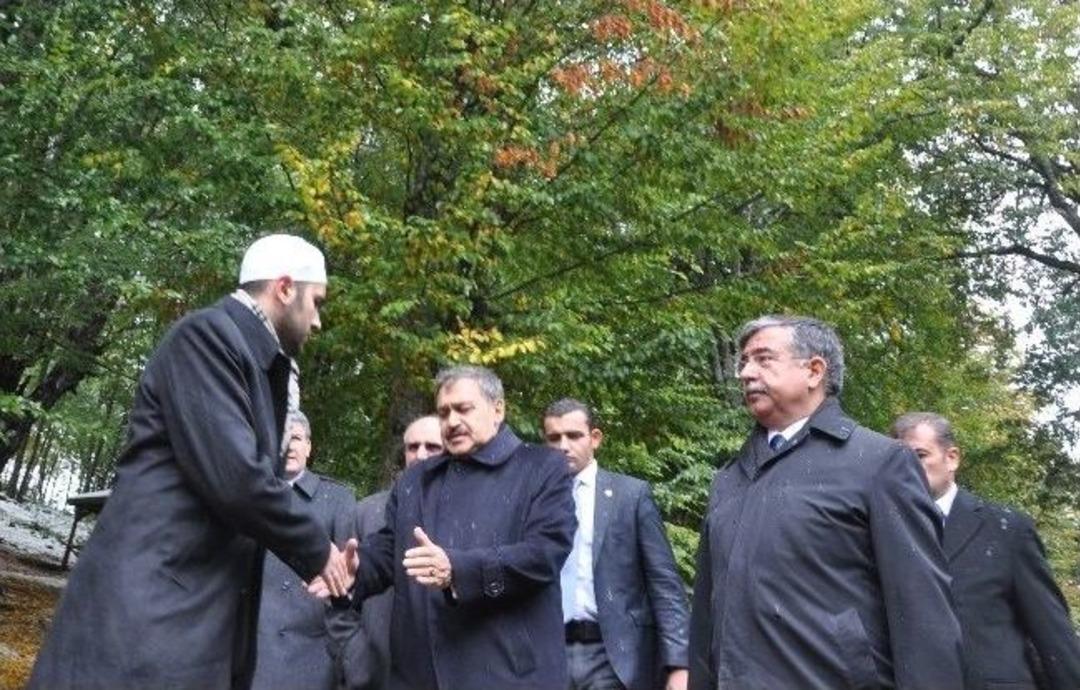 Bakanlar Bolu&rsquo;da Cenaze Namazına Katıldı