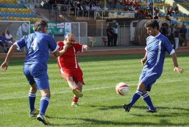 Vali Aydın'dan Rabia'lı Gol Sevinci