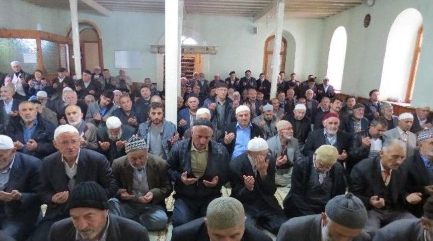 Kumru&rsquo;da Din G&ouml;revlilerinden Mevlit