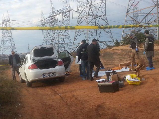 Kiralık Otomobilde Erkek Cesedi Bulundu 1