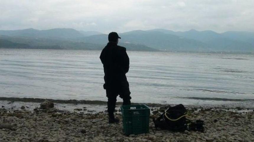 Sapanca G&ouml;l&uuml;&rsquo;nde U&ccedil;ak Enkazı Bulundu