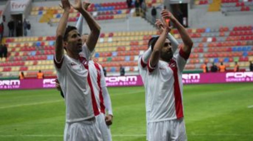 Gaziantepspor Teknik Direkt&ouml;r&uuml; Uygun: Takım Olarak Zor Bir S&uuml;re&ccedil;ten Ge&ccedil;iyoruz