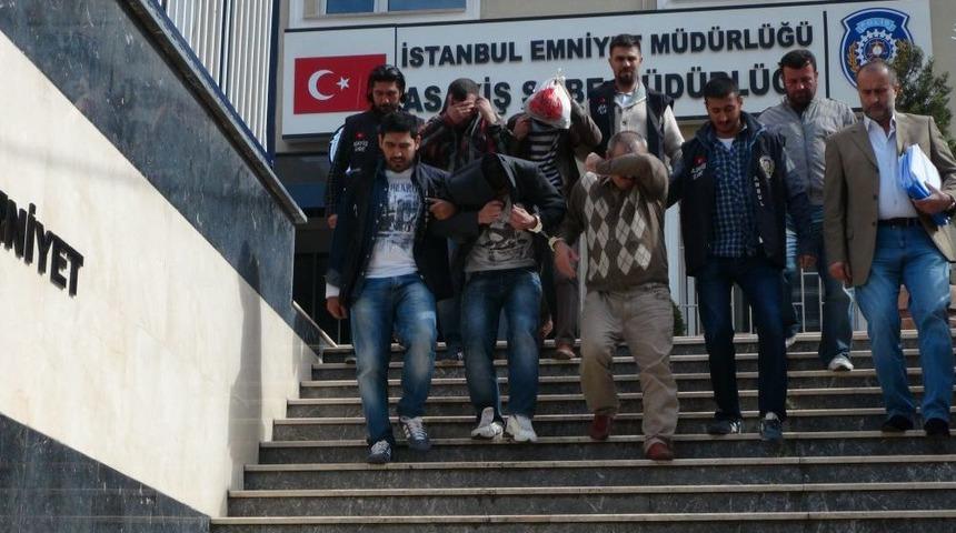 Oto Hırsızı Baba-oğul Operasyonla Yakalandı