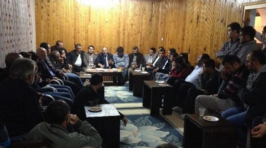 G&uuml;rsu&rsquo;da C&uuml;neyt Yıldız Gen&ccedil;lerle Buluştu