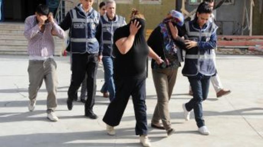 Kartvizitli fuhuş &ccedil;etesi &ccedil;&ouml;kertildi