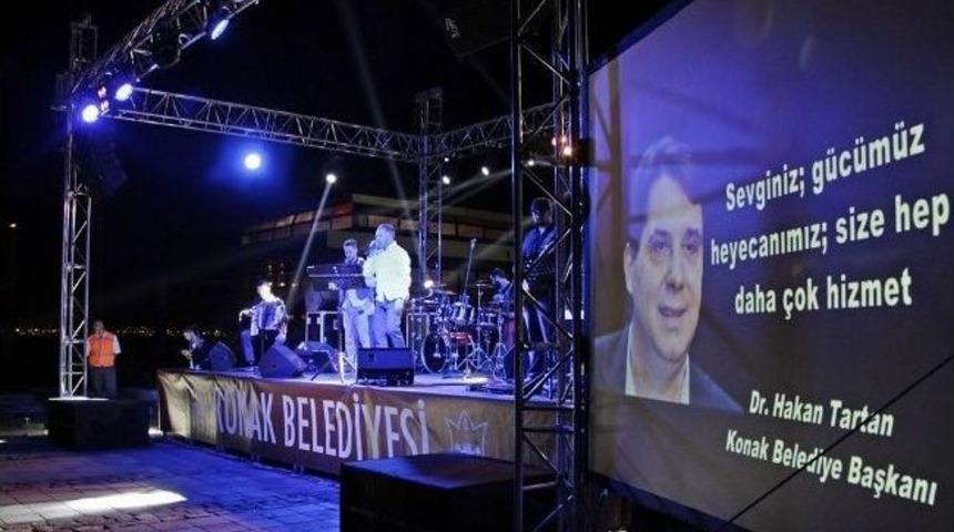 Bosnalı İzmirlileri Coşturdu