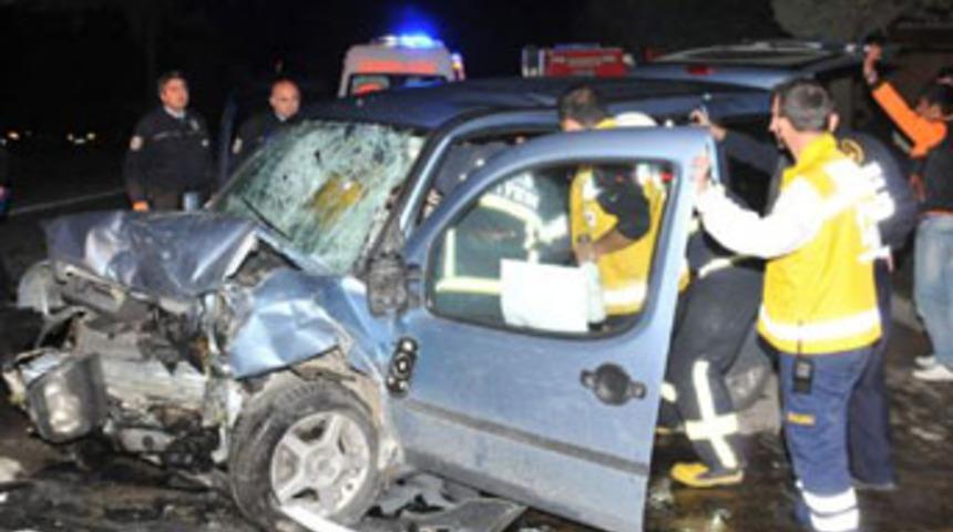 Bursa'da feci kaza: 1 &ouml;l&uuml;, 3 yaralı