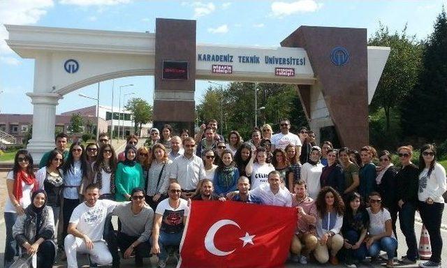 Türk Akademisyen Birliği Üyesi Gençlerin Trabzon Ziyareti