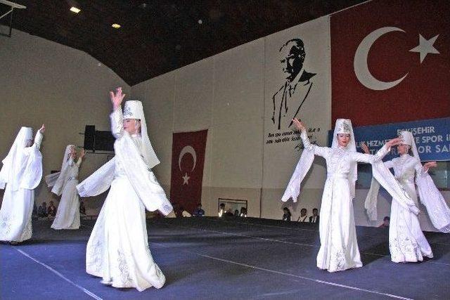 Eskişehir’de Halk Oyunları Festivali