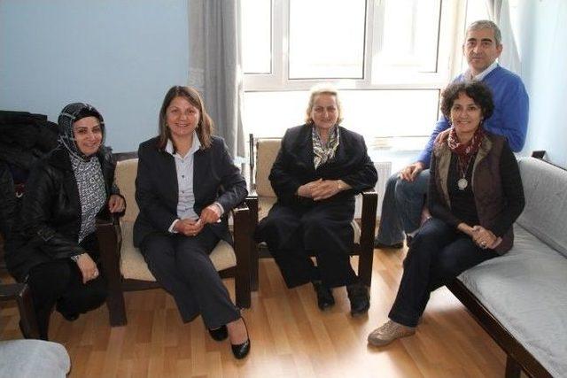 Anlamlı Eşya Bağışı 1