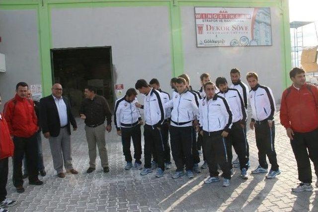 Karsspor’dan İşadamı Avcı’ya Plaket